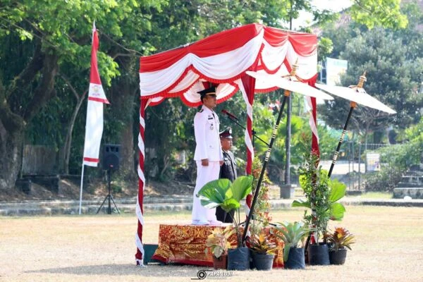Kecamatan Melaya Gelar Apel Hari Kemerdekaan di Lapangan GOR Yowana Mandala
